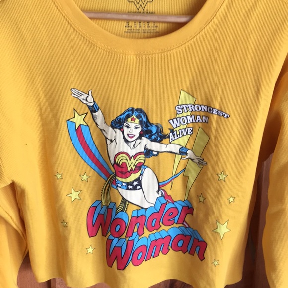 Wonder women crop top - Picture 3 of 4